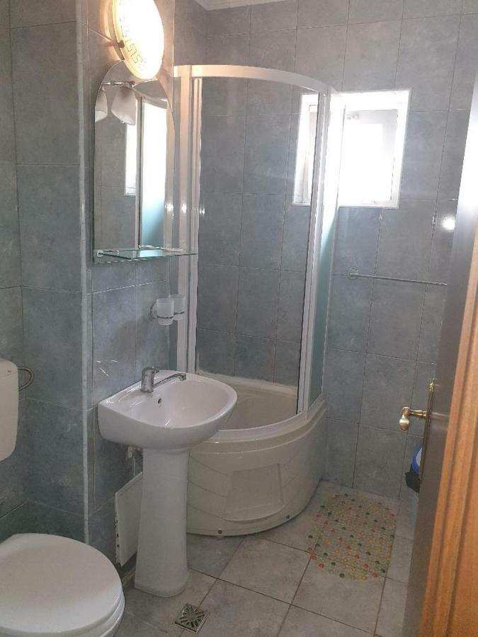 Hostel Stadion Zalău Exteriör bild